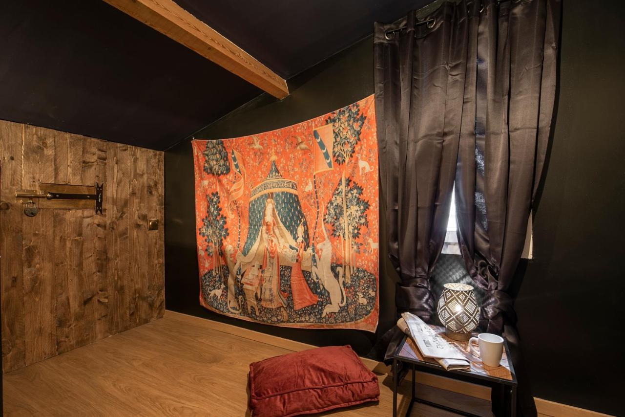 Le Refuge Du Sorcier - Enigme & Magie - Libourne Lägenhet Exteriör bild